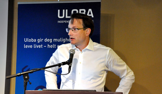 Kjetil Larsen på talerstol