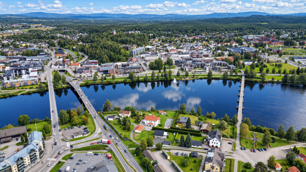 Dette bildet er et overblikksbilde av Elverum. Det er AI-generert.